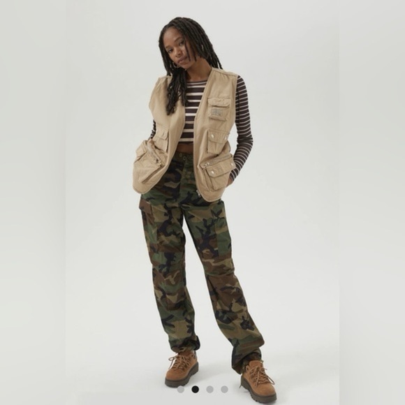 Urban Outfitters. BDG Seb Spliced Long Sleeve Tee - Picture 4 of 5